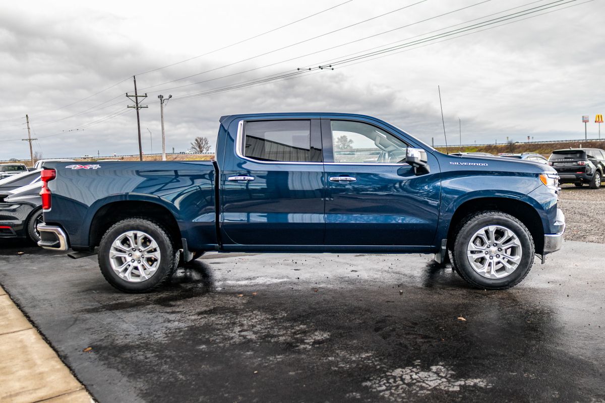 2023 Chevrolet Silverado 1500 LTZ photo 4