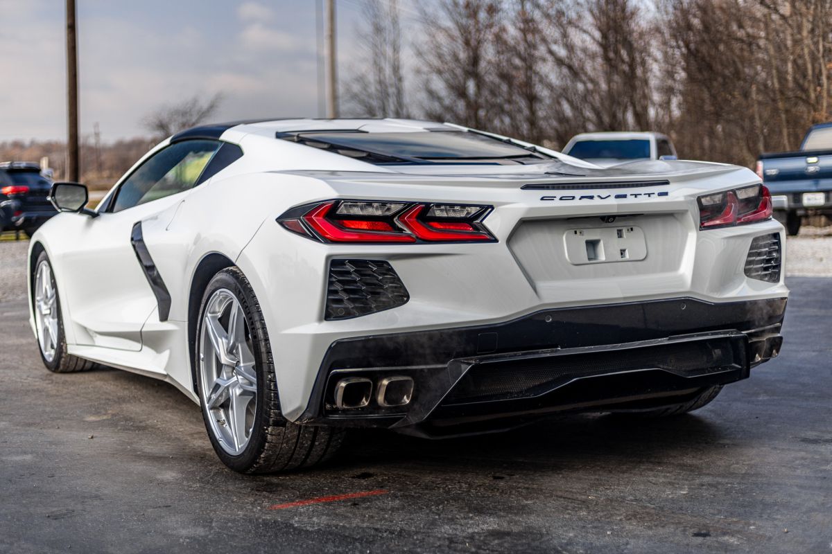 2020 Chevrolet Corvette 1LT photo 3